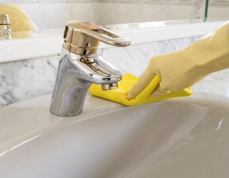 Domestic cleaning service for kitchens and living spaces in Westminster homes